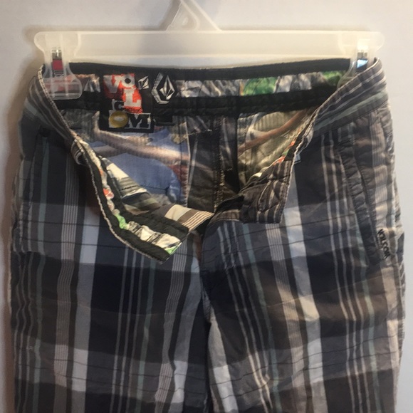 VOLCOM BOARD SHORTS SIZE 26/12 - Picture 7 of 7